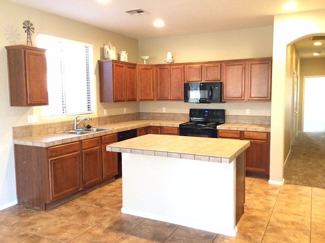 1545 E Irene Dr photo 5