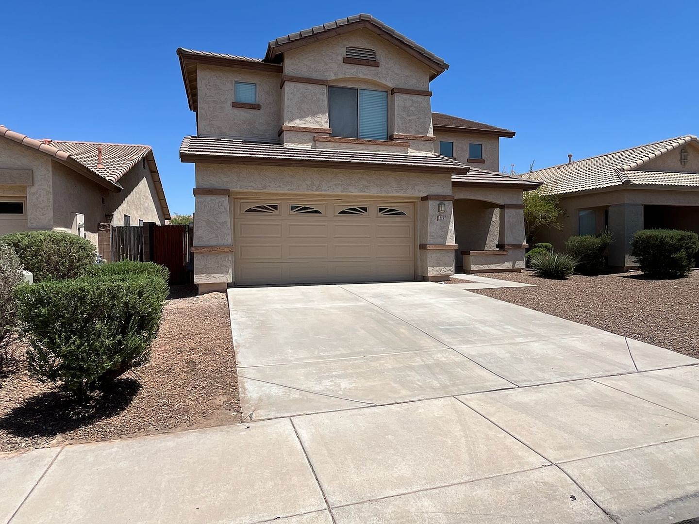 22257 N Gibson Dr Maricopa, AZ 85139 photo 2