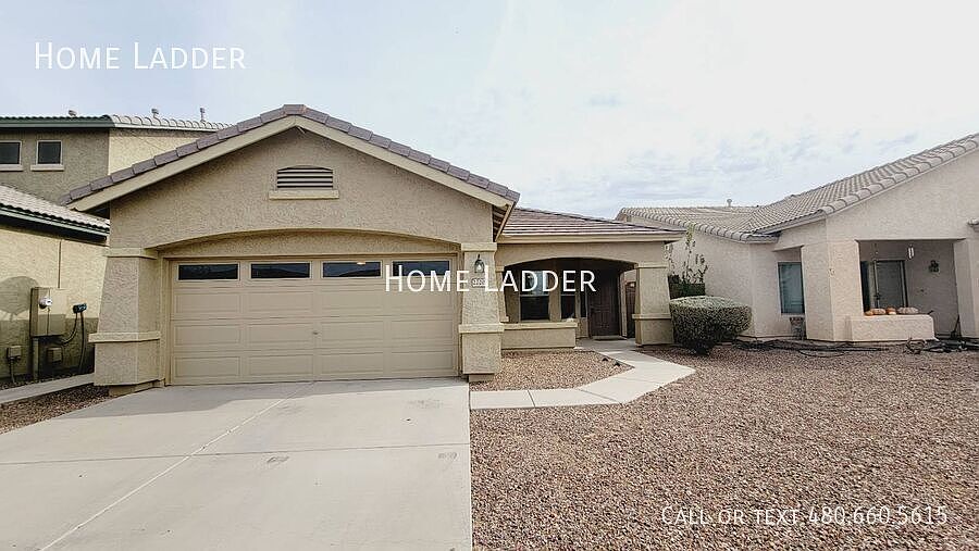 22207 N Gibson Dr Maricopa, AZ 85139 photo 2