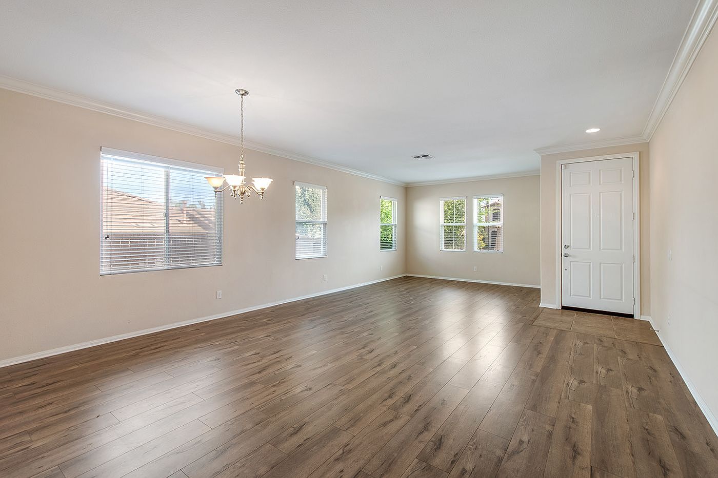 33871 Calafia St photo 3