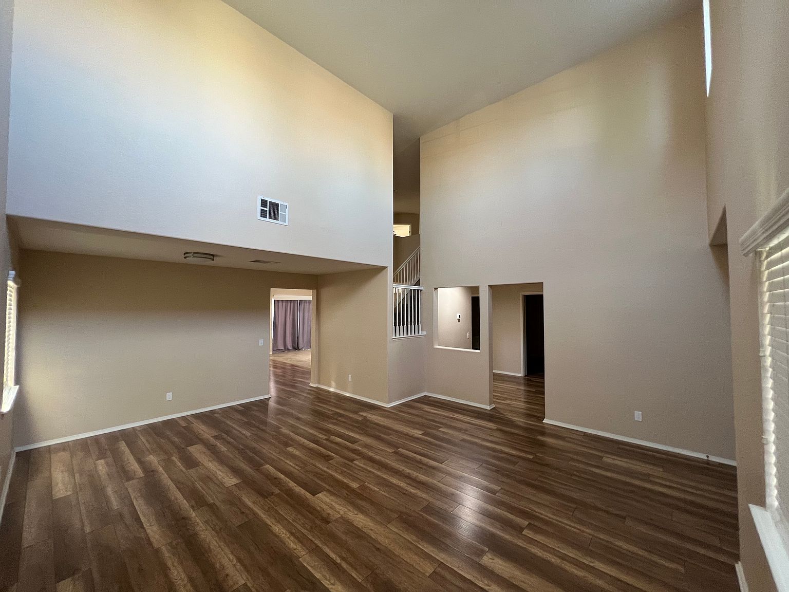 38109 Floricita St photo 5