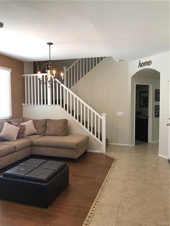 45204 Almora St photo 3