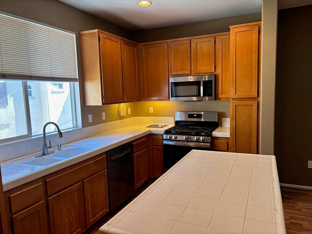 2706 Apricot Ct photo 3