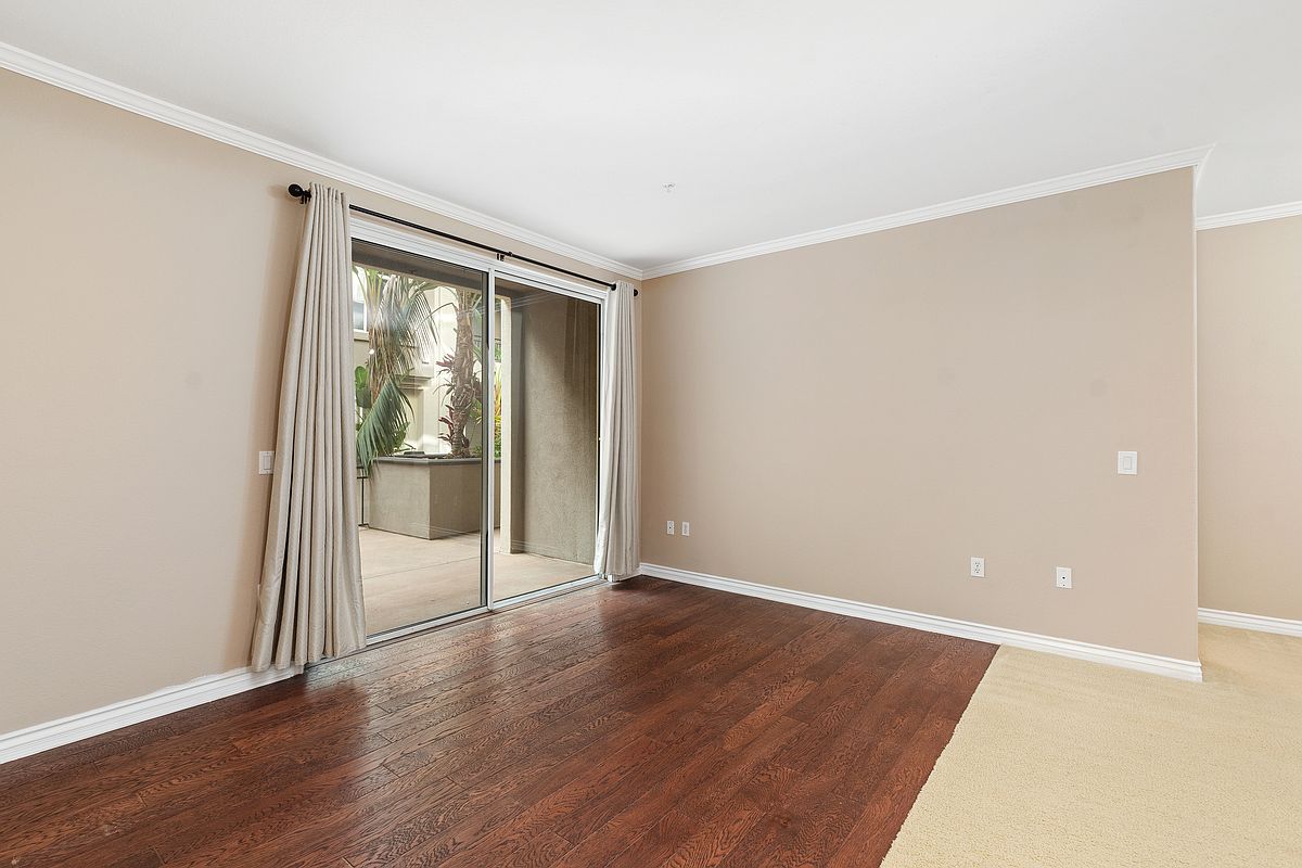 4155 Executive Dr photo 3