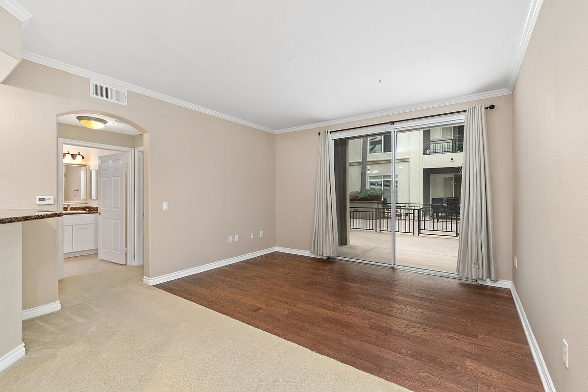 4155 Executive Dr photo 5