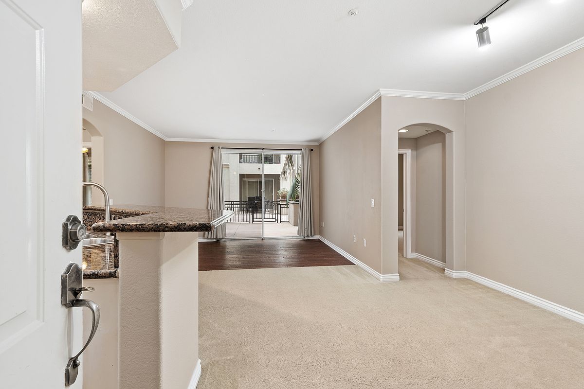 4155 Executive Dr photo 2