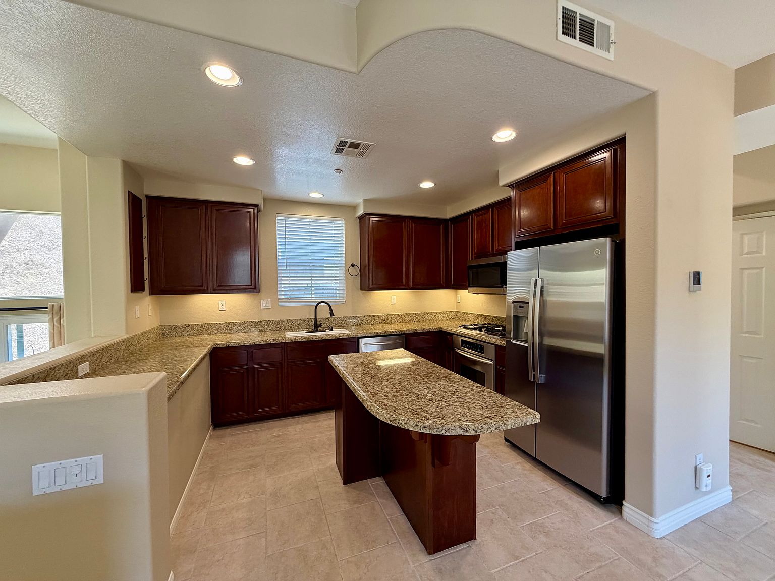2676 Villas Way photo 3