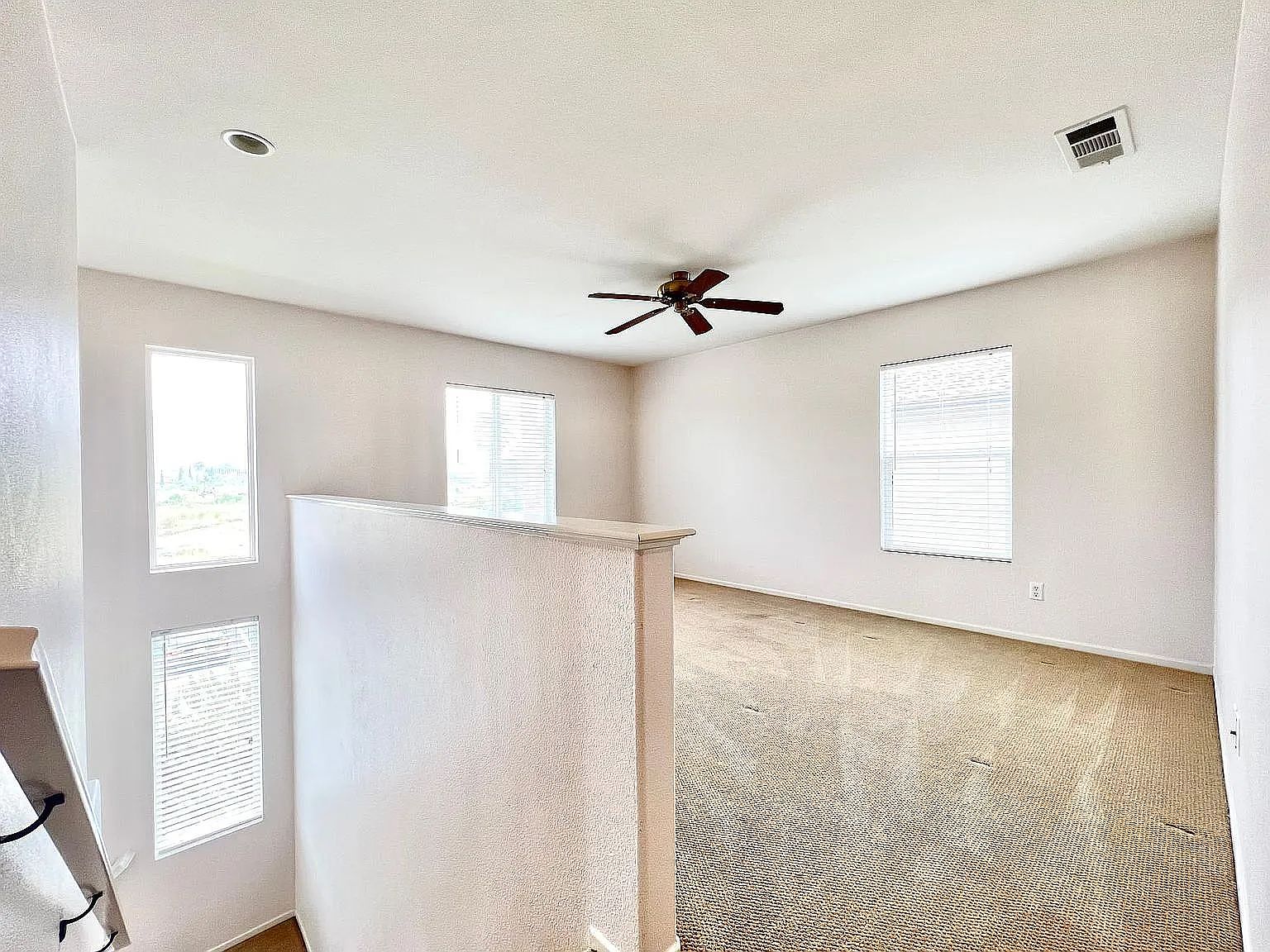 16864 Saintsbury Gln photo 5