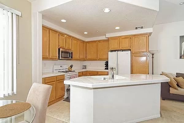 2901 Escala Cir photo 4