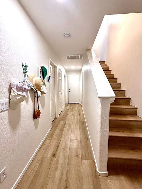 8808 Aspenglow Pl photo 2