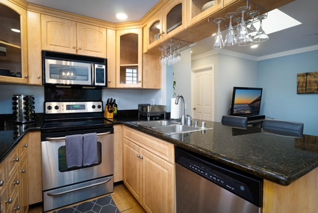4411 Wilson Ave photo 5