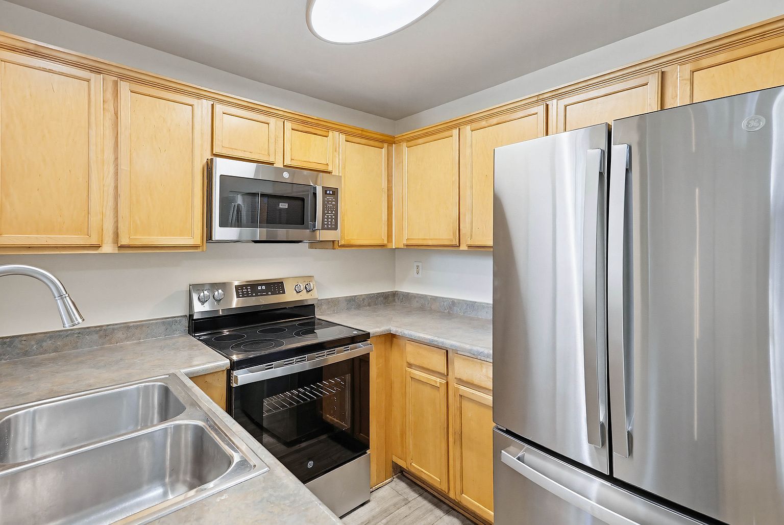 3572 Sunset Ln photo 5