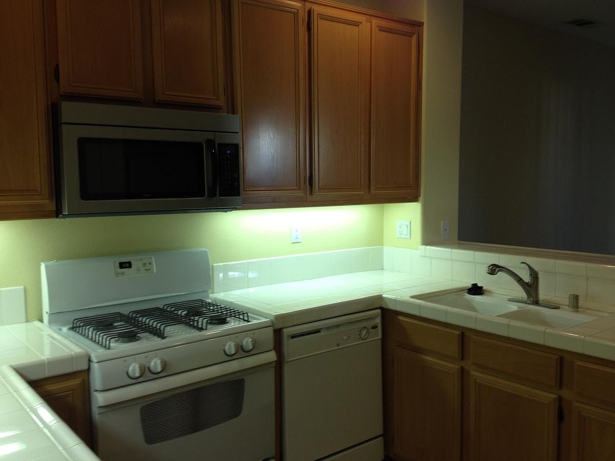 41885 Davenport Way photo 2