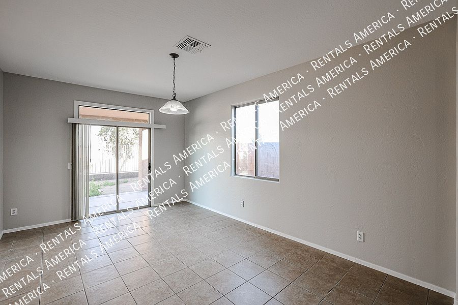 7012 W Alta Vista Rd Phoenix, AZ 85339 photo 5