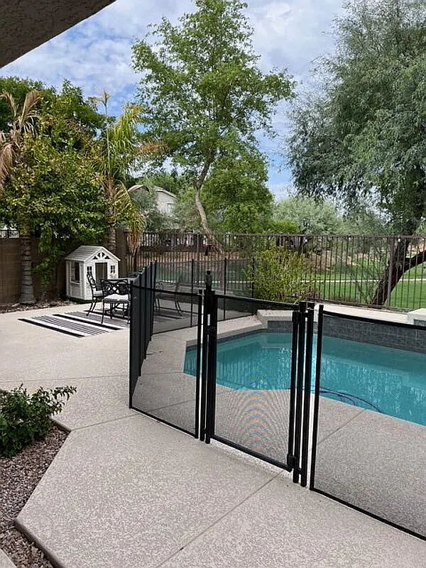 3718 E Sebastian Ln photo 2