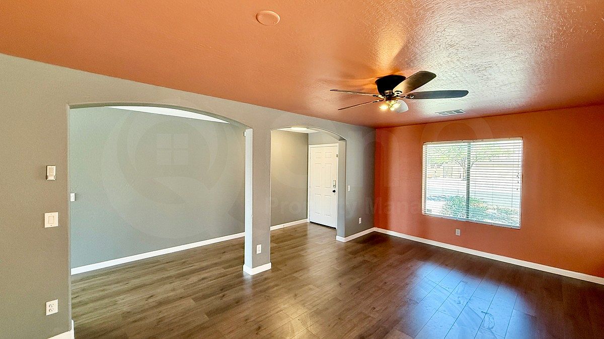 17227 W Hilton Ave photo 4