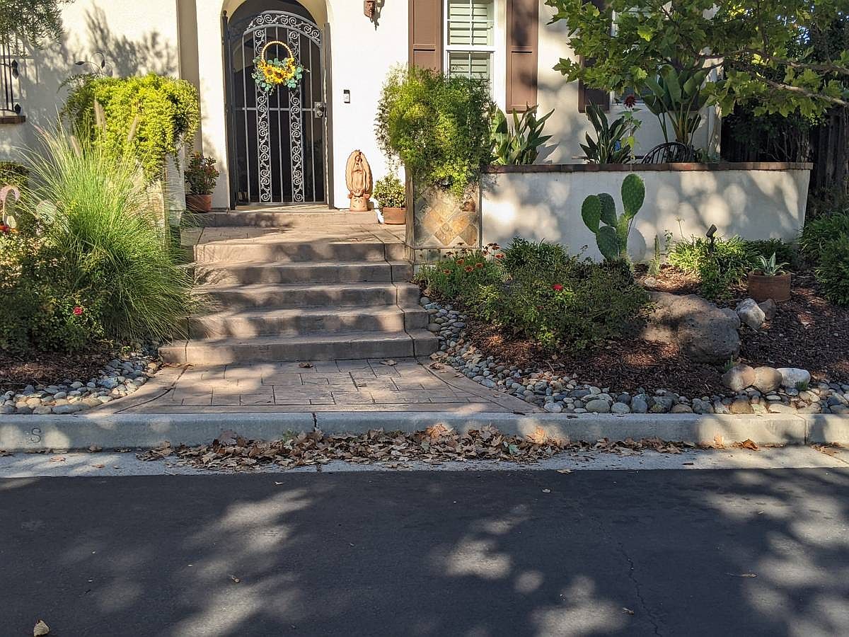 5870 Winged Foot Dr photo 3