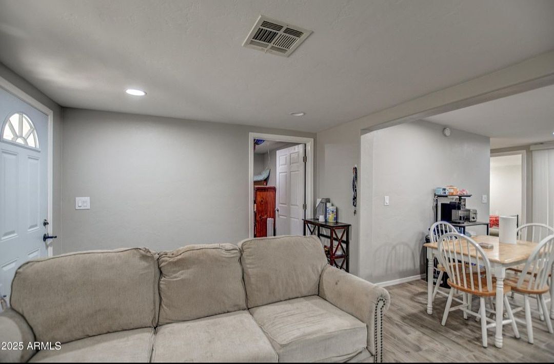 708 S 3rd St photo 4