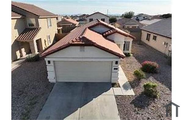 22833 W Cantilever St photo 2