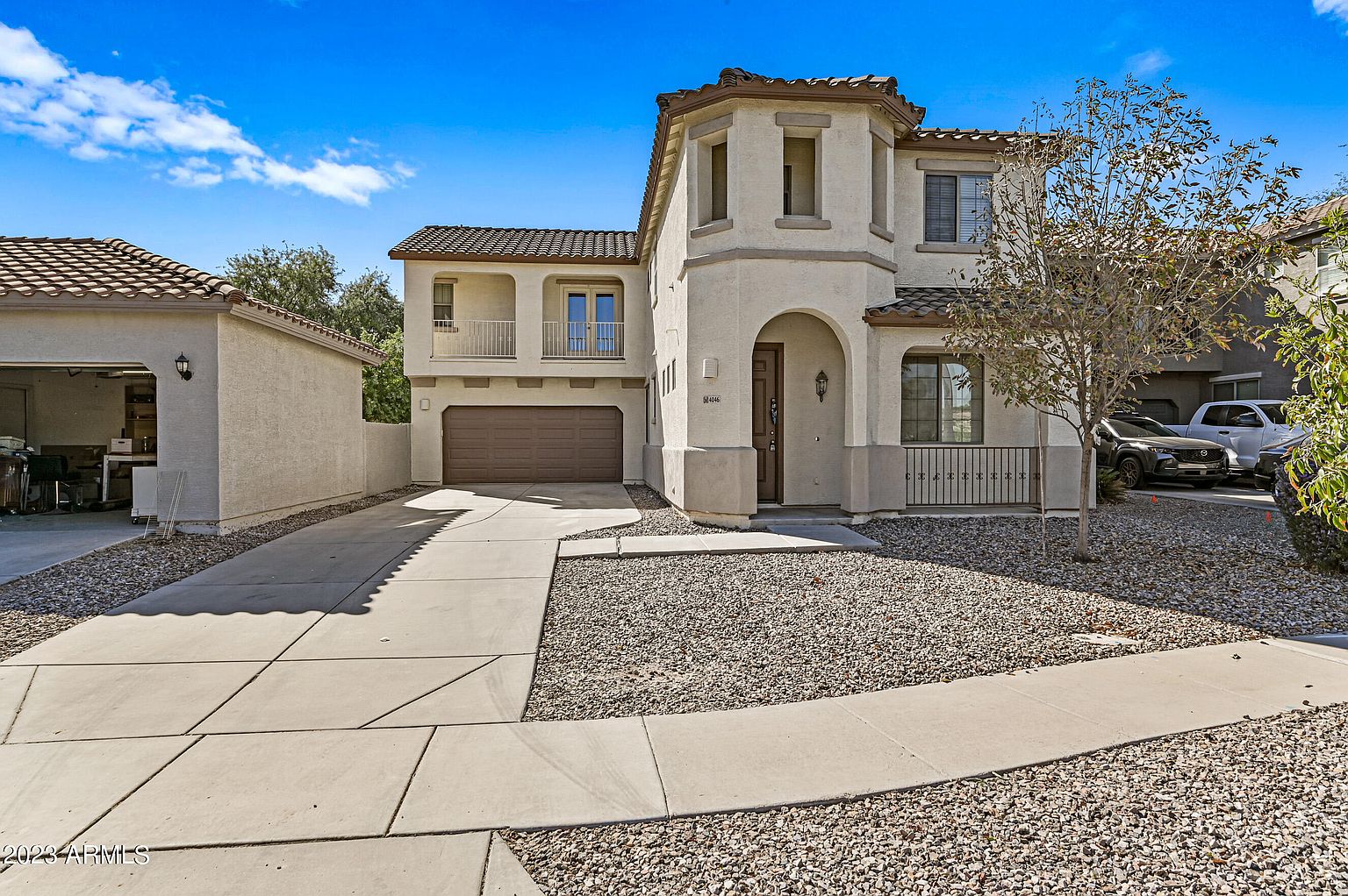 4046 S Tatum Ln photo 2