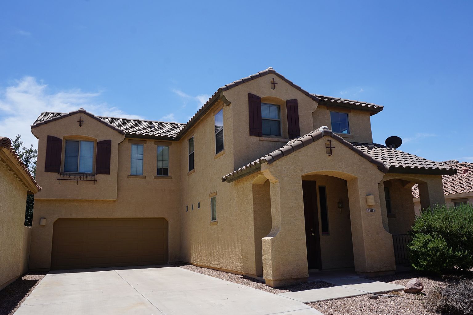 3763 E Chickadee Rd photo 2