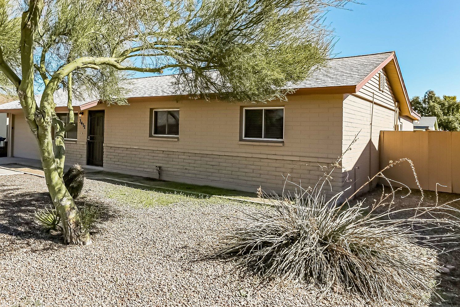 3411 S Margo Dr photo 2