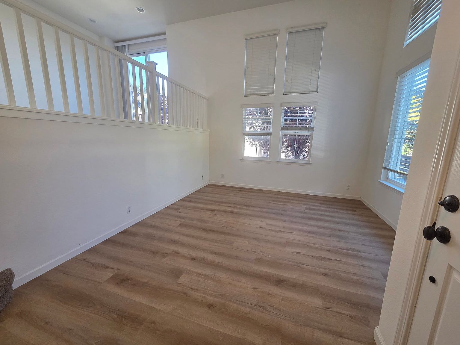 2985 First St Livermore, CA 94550 photo 3