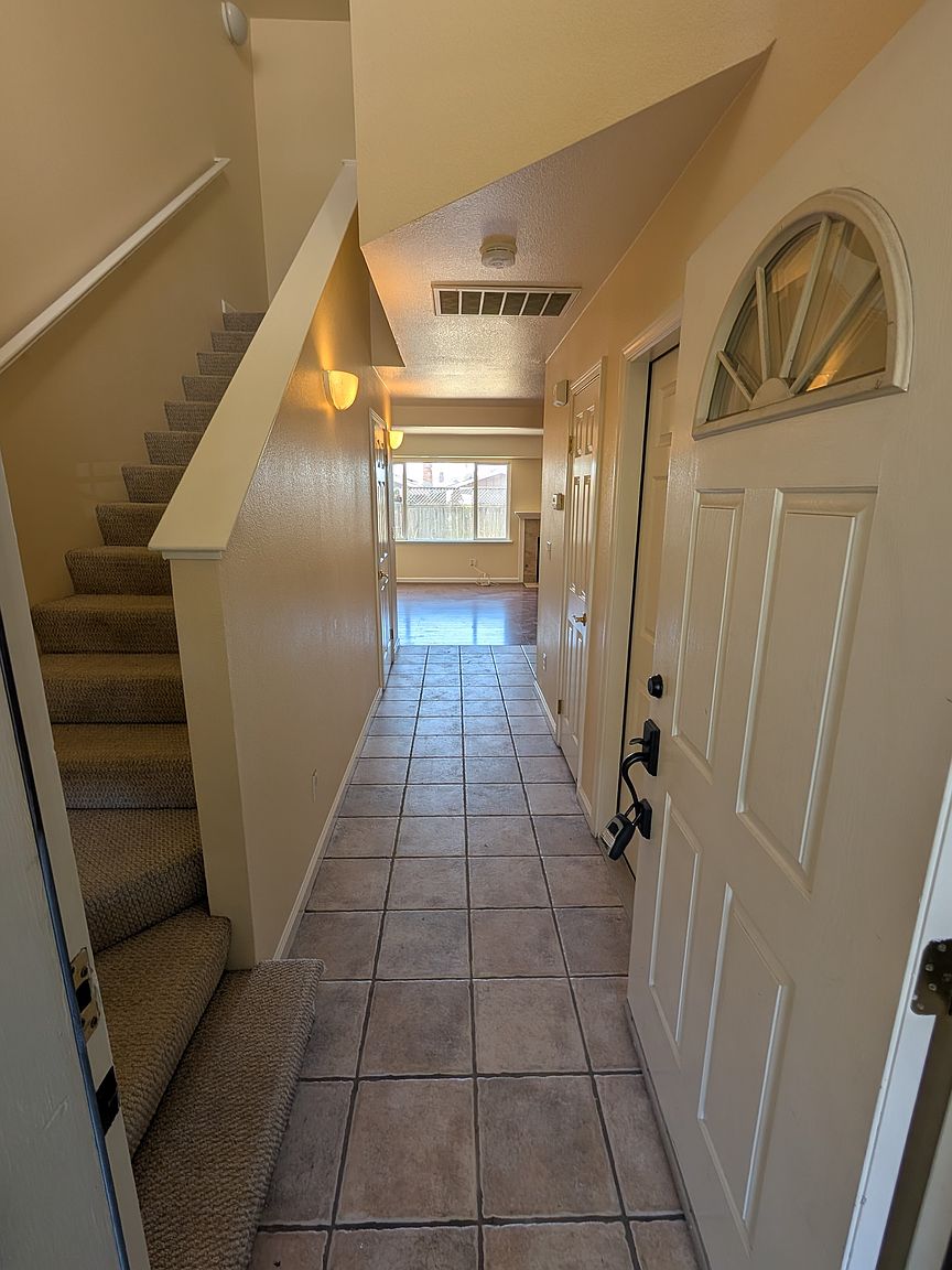 9 Orange Blossom Way photo 2