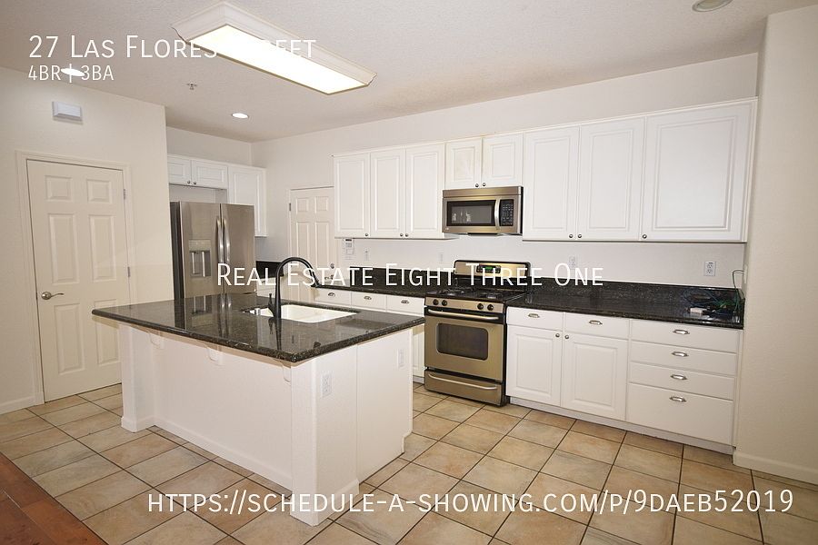 27 Las Flores St photo 5