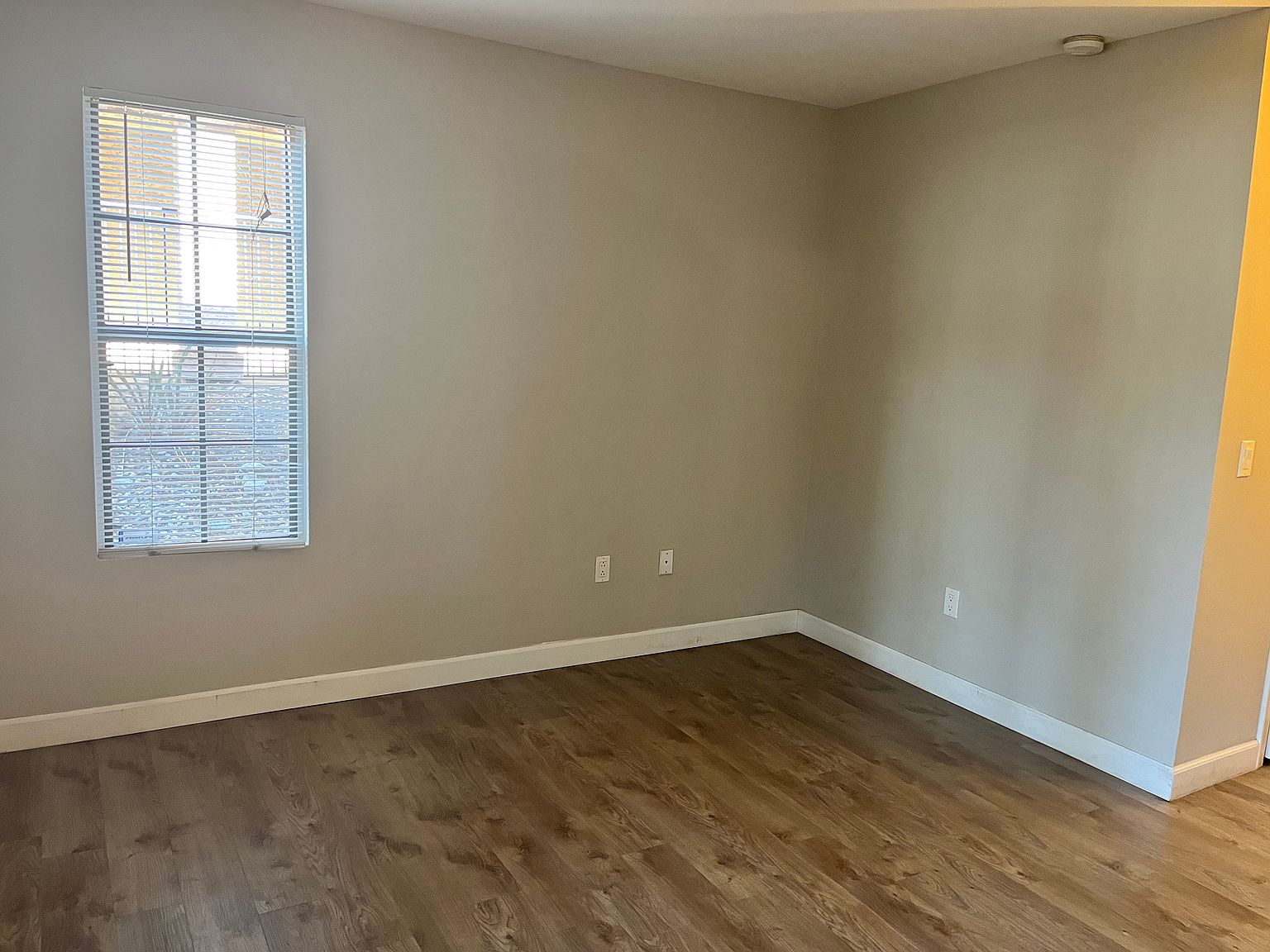 12083 Alta Carmel Ct photo 4