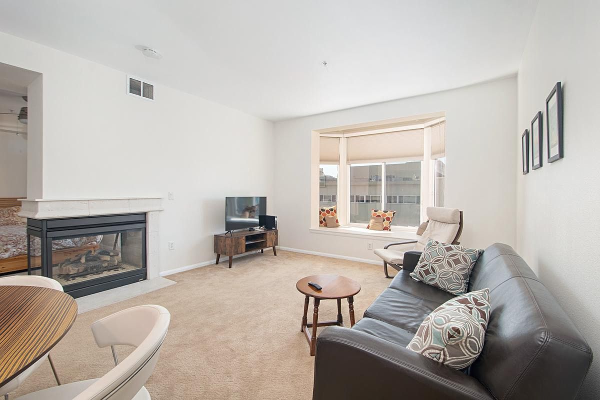 2400 Fifth Ave San Diego, CA 92101 photo 4
