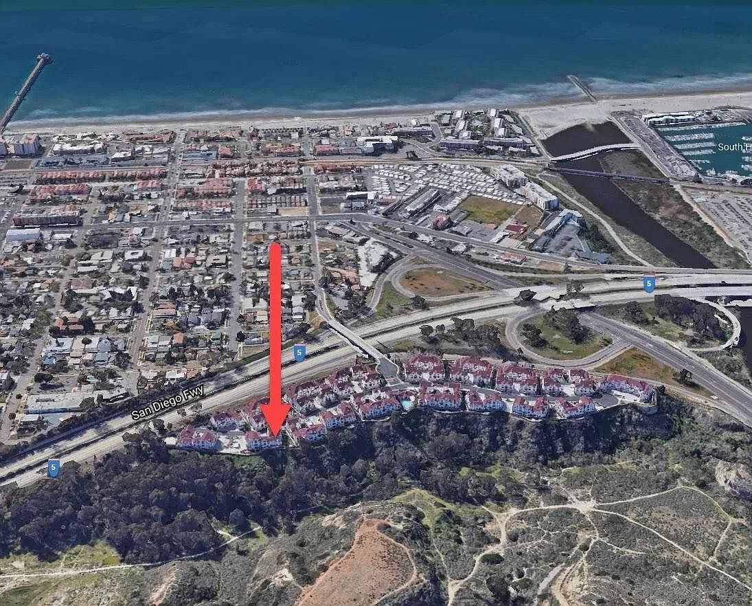 760 Harbor Cliff Way photo 2