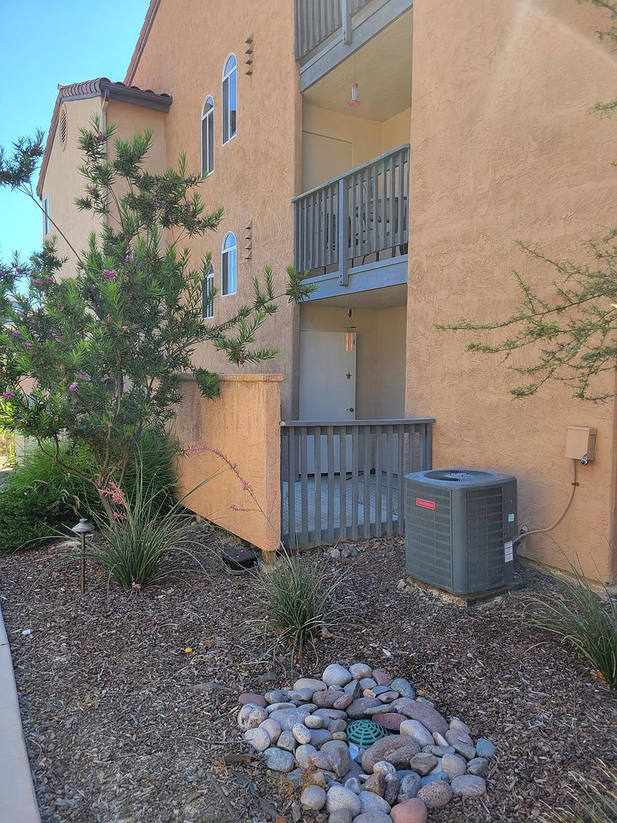 7190 Shoreline Dr photo 4