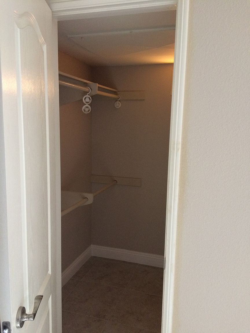 7180 Shoreline Dr photo 3