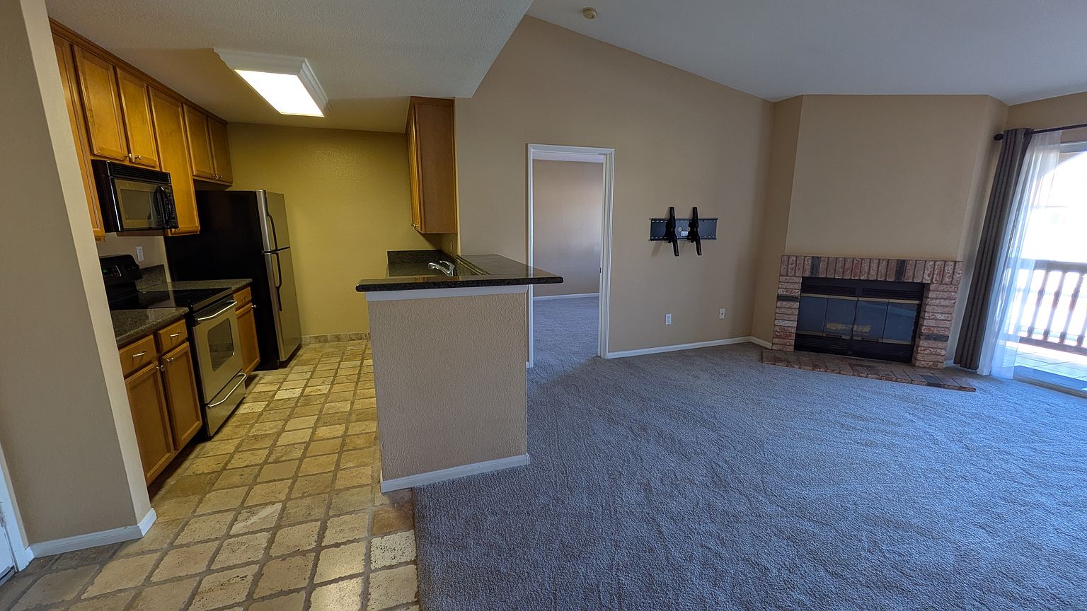 7150 Shoreline Dr photo 2