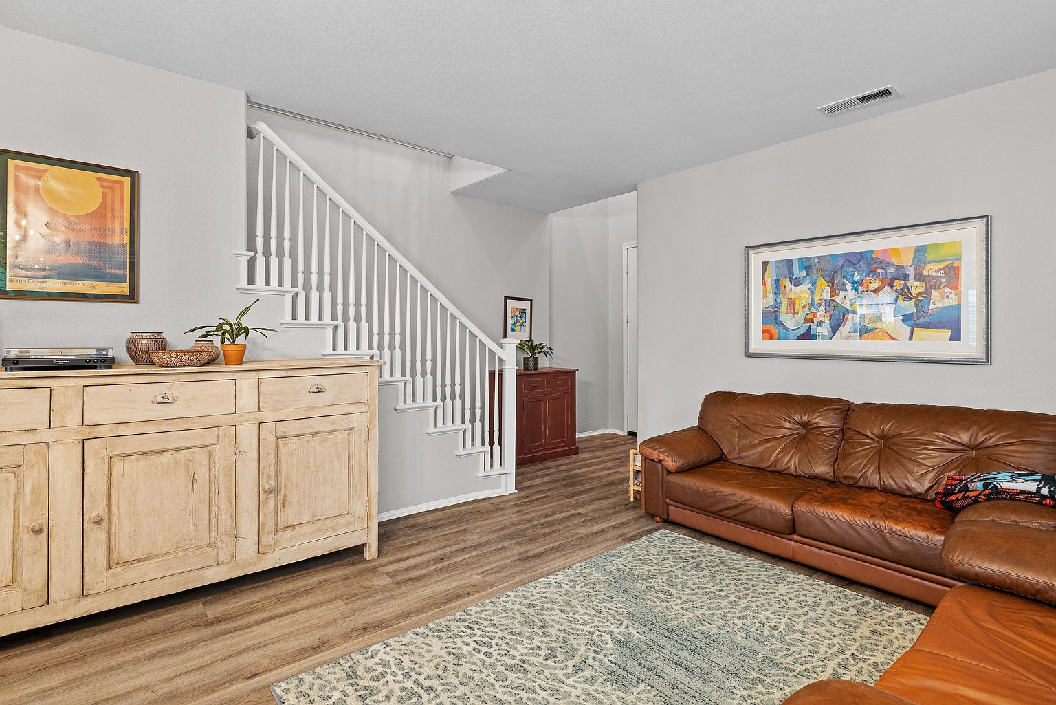 958 Avalon Way photo 5