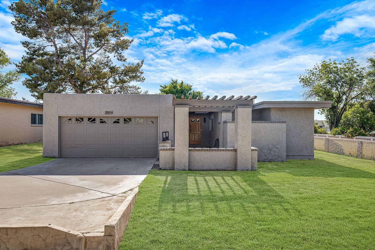 2514 N 60th Pl Scottsdale, AZ 85257 photo 2