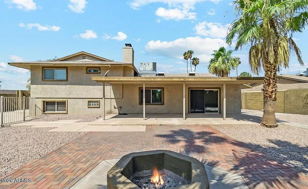 1737 E Manhatton Dr photo 3