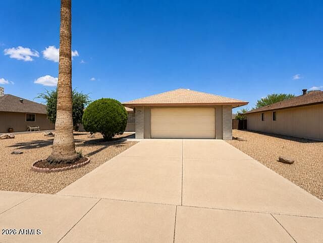 21007 N Sunglow Dr Sun City West, AZ 85375 photo 4