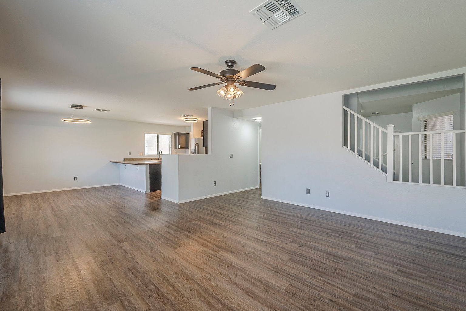 3866 W Belle Ave photo 2