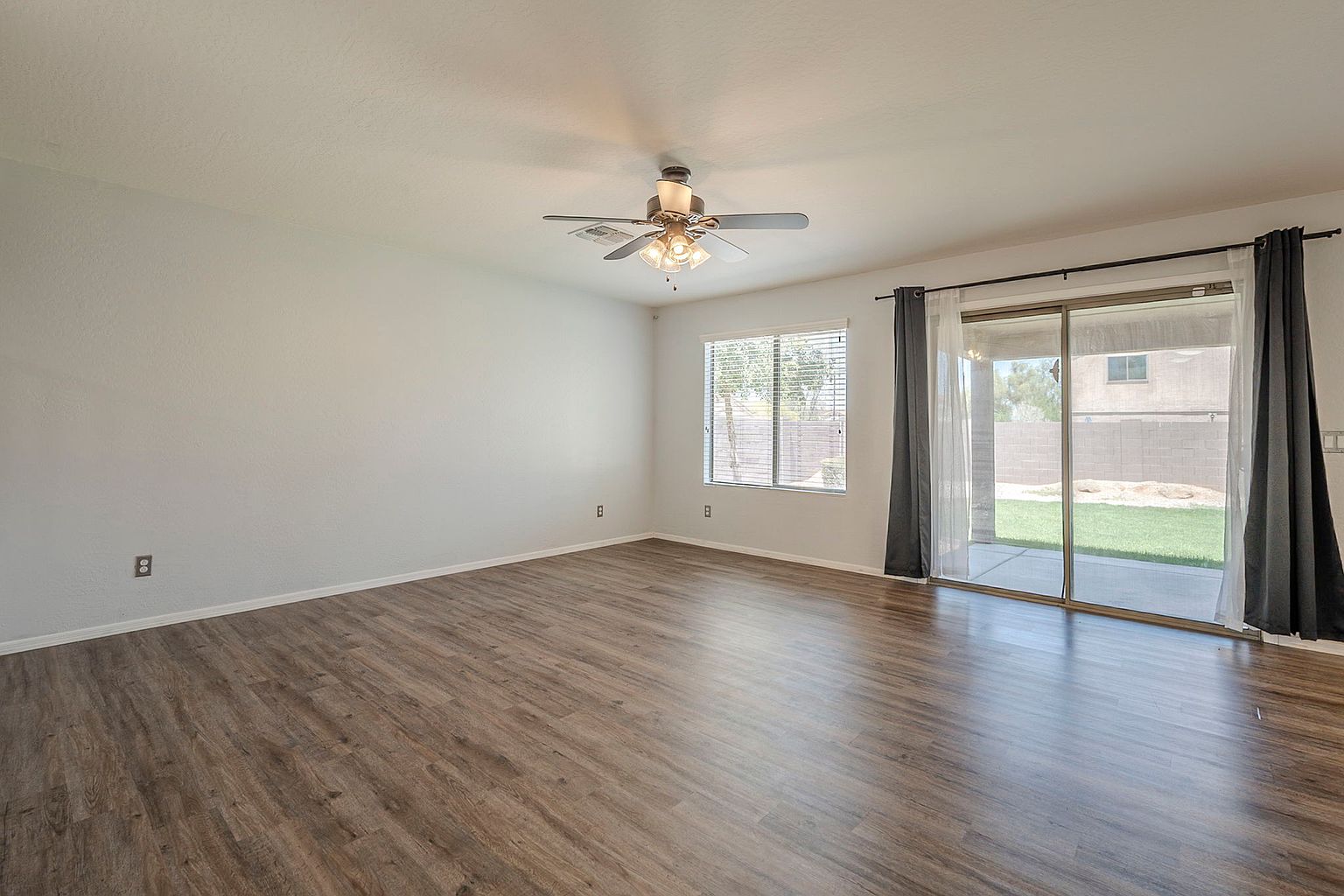 3866 W Belle Ave photo 5