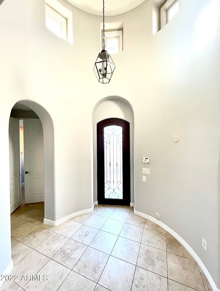 2289 E Aster Dr photo 4