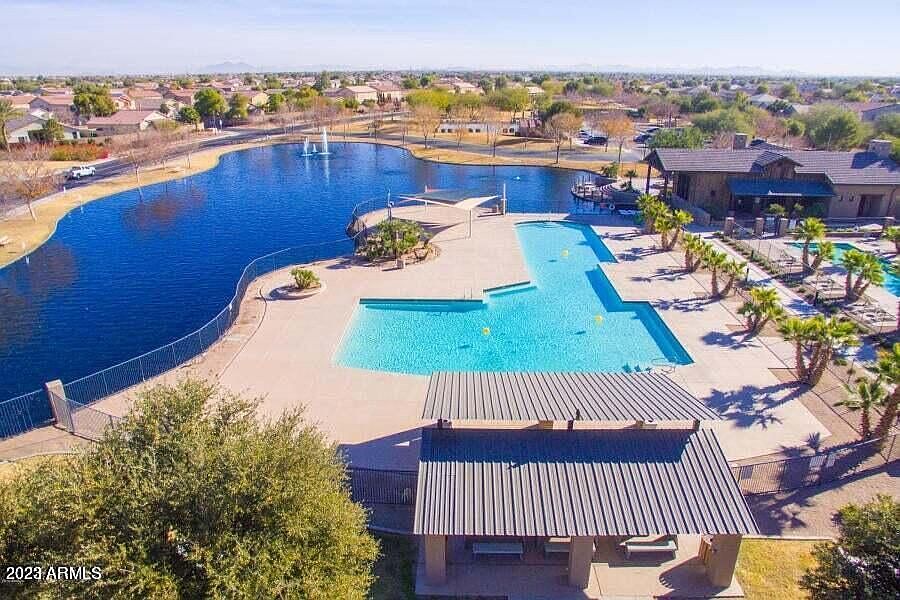 43829 W Snow Dr photo 3