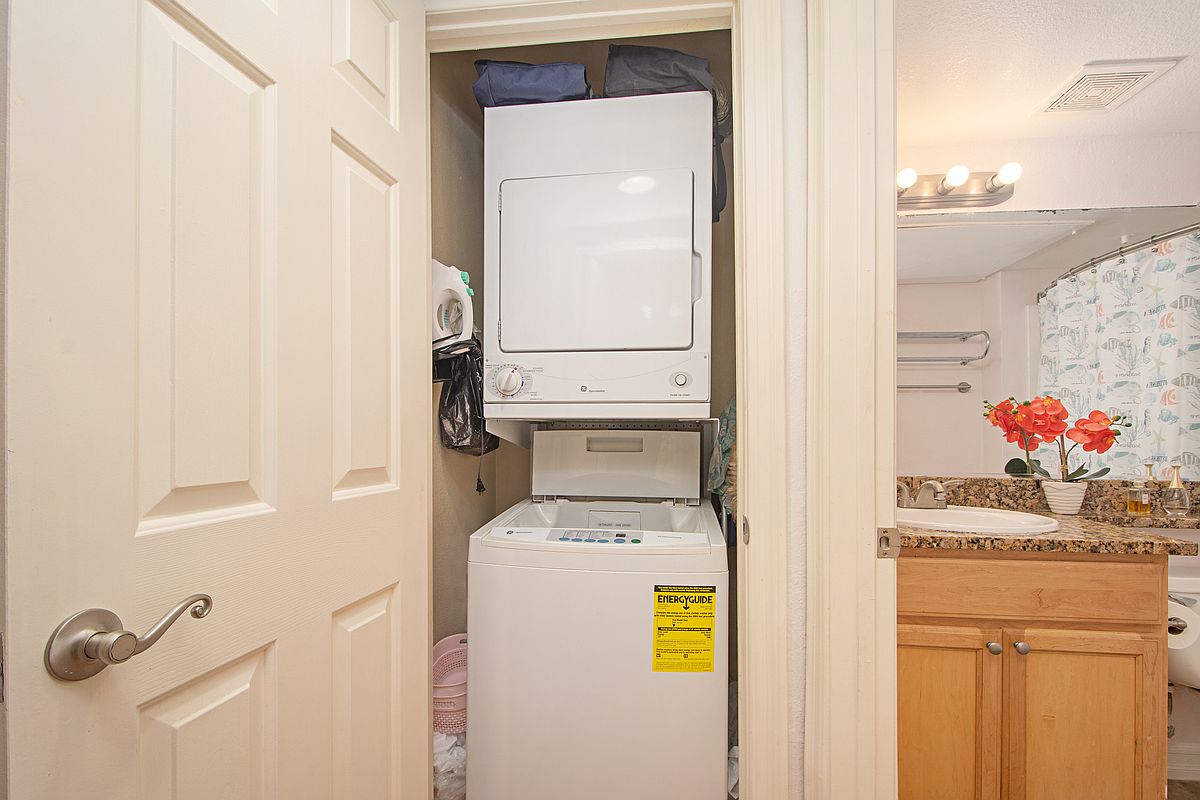 15273 Maturin Dr photo 2