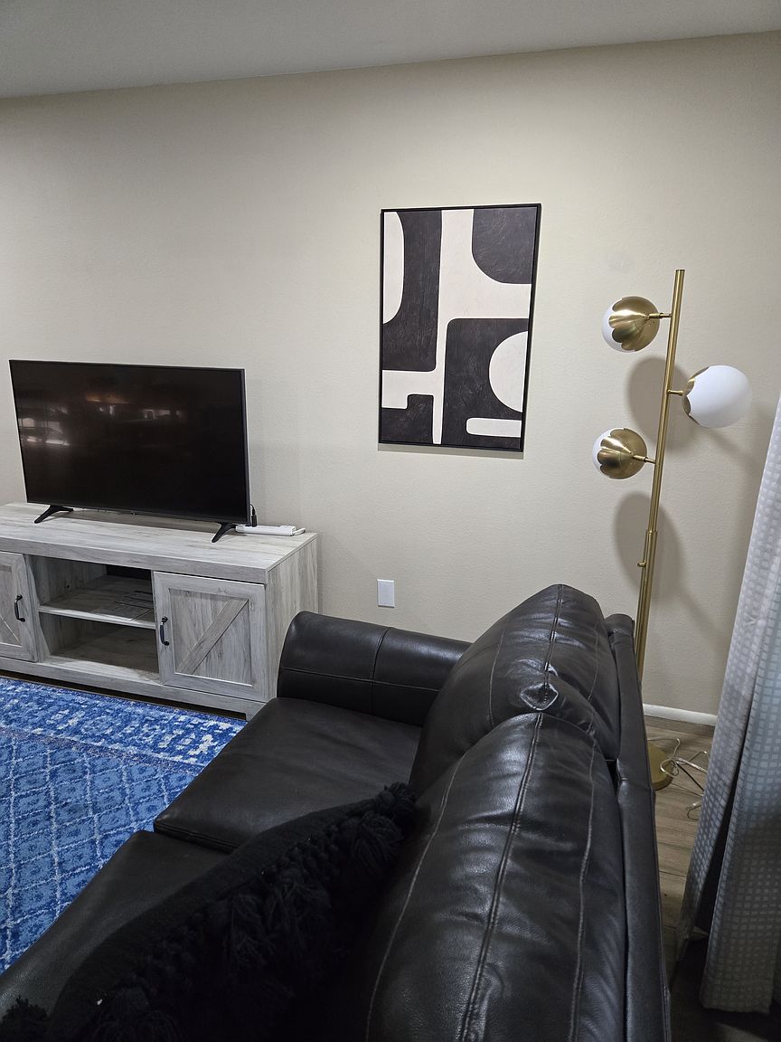 11029 W Caron Dr Sun City, AZ 85351 photo 5