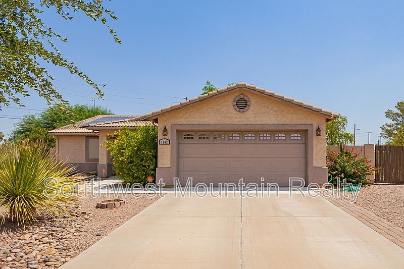 1202 W Prior Ave photo 5