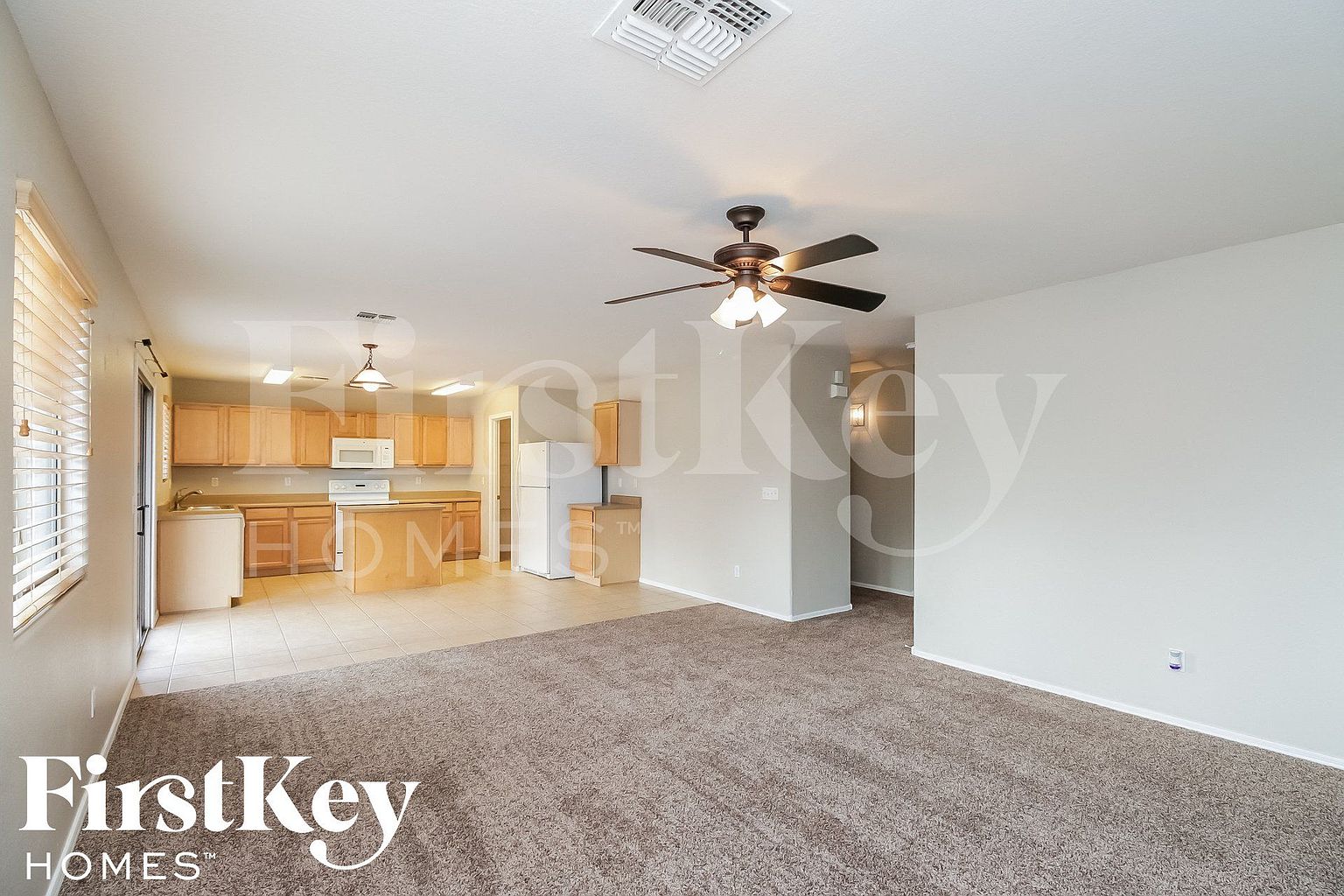 1844 E Omega Dr photo 5
