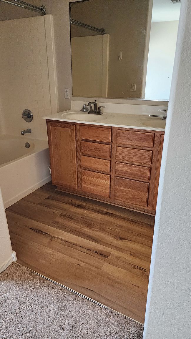 591 W Vekol Ct photo 5