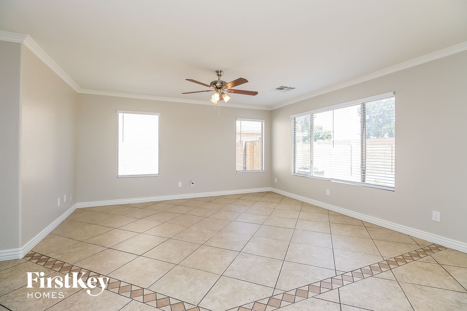 2477 W Wrangler Way photo 4
