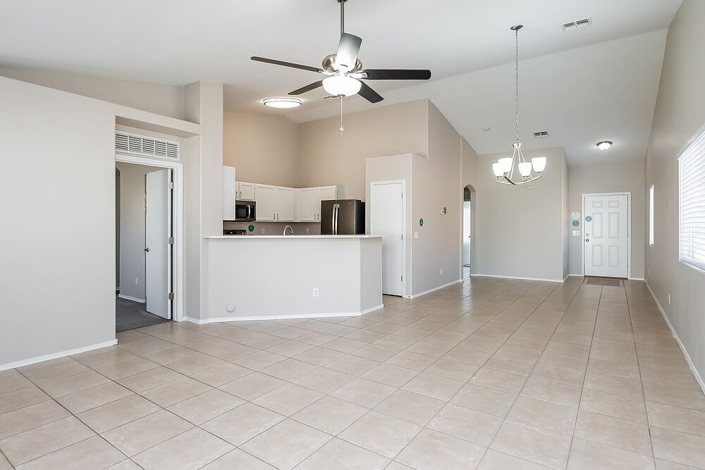 4882 E Meadow Mist Ln San Tan Valley, AZ 85140 photo 5